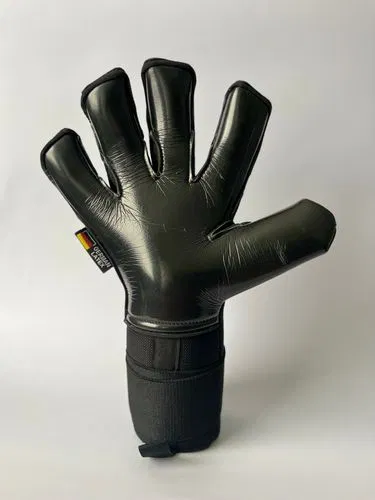 TWELVE NEW BLACK 12