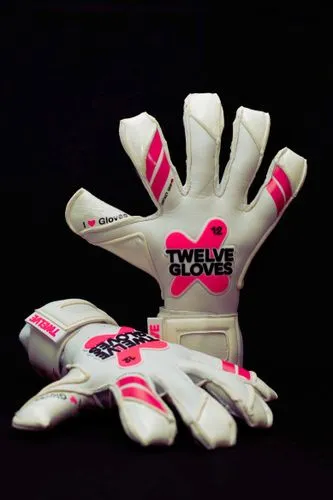 TWELVE NEW AURA
